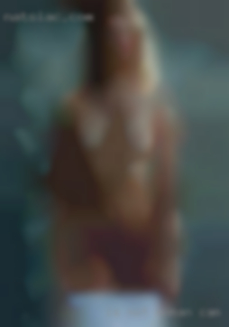 Is not a narcissist woman cam or predator.